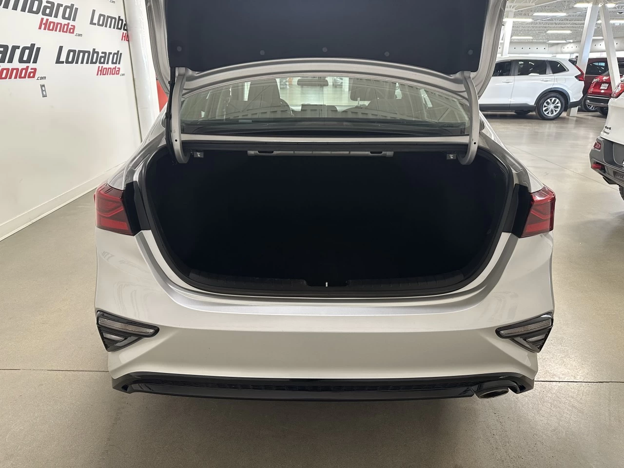 2020 Kia Forte
                                                    EX Main Image