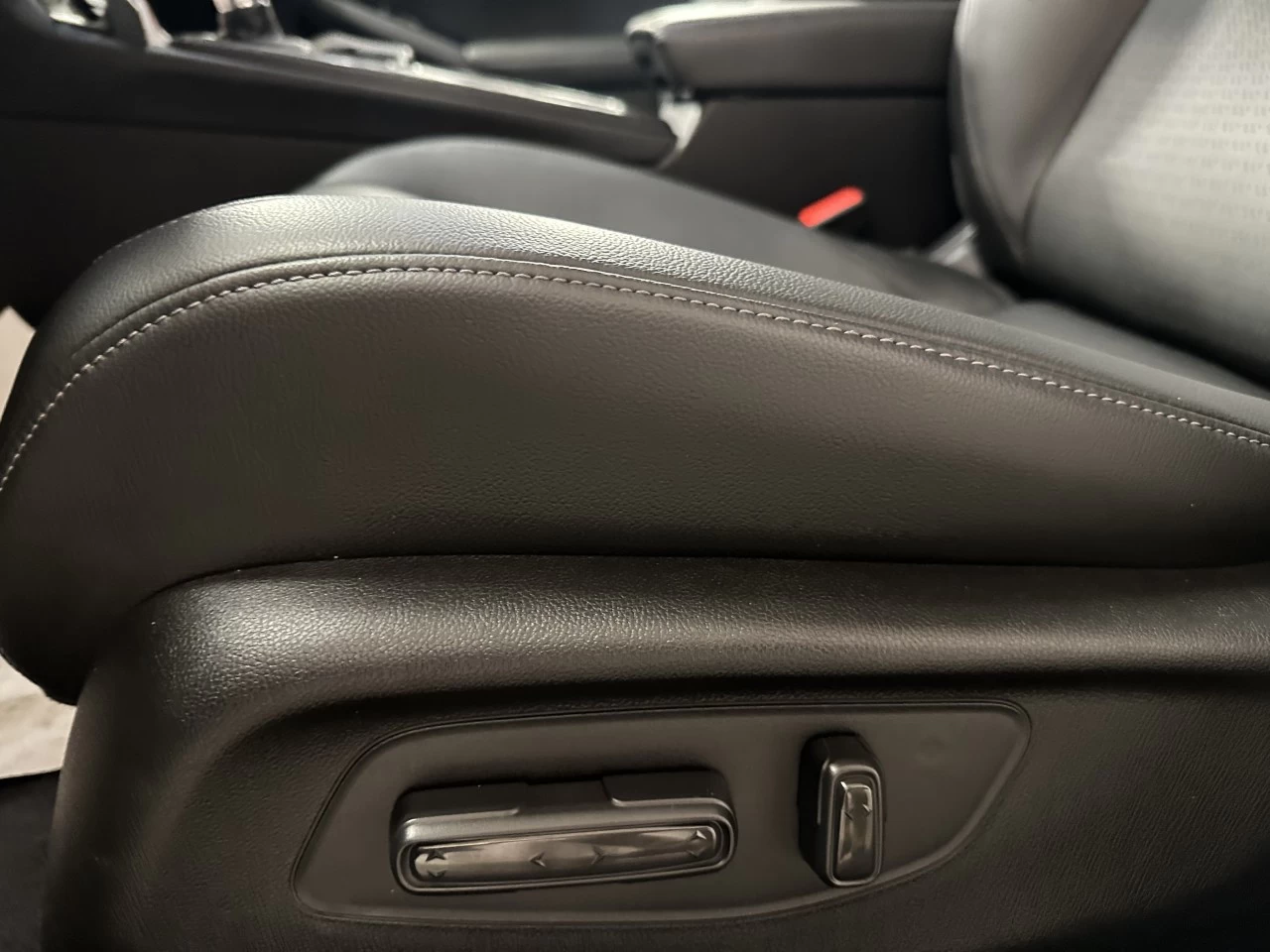 2022 Honda Civic
                                                    Touring Main Image