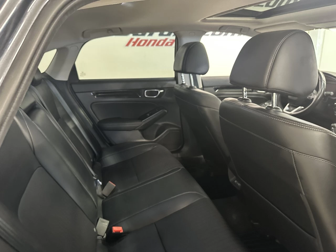 2022 Honda Civic Touring Main Image