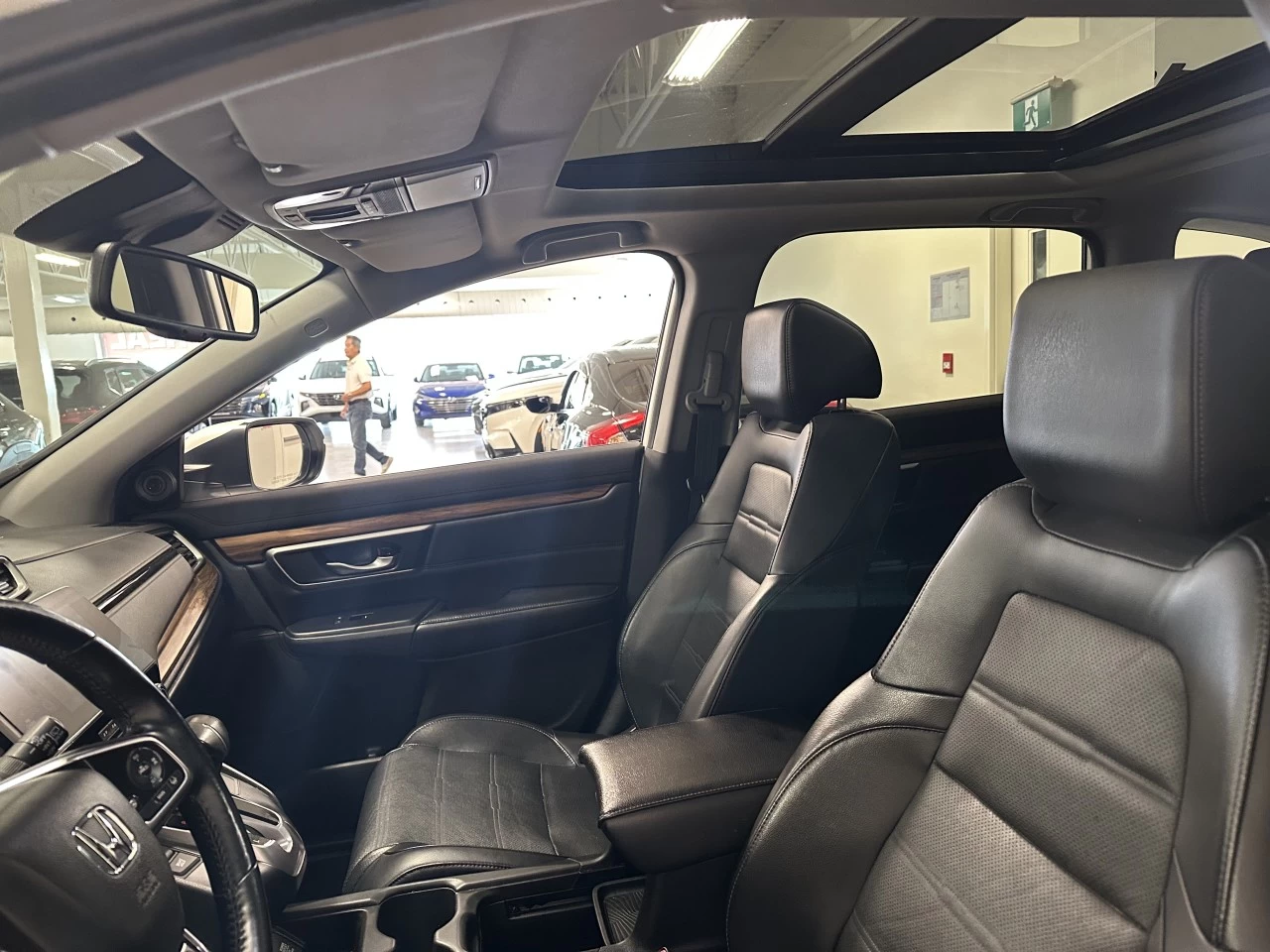 2018 Honda CR-V Touring Main Image