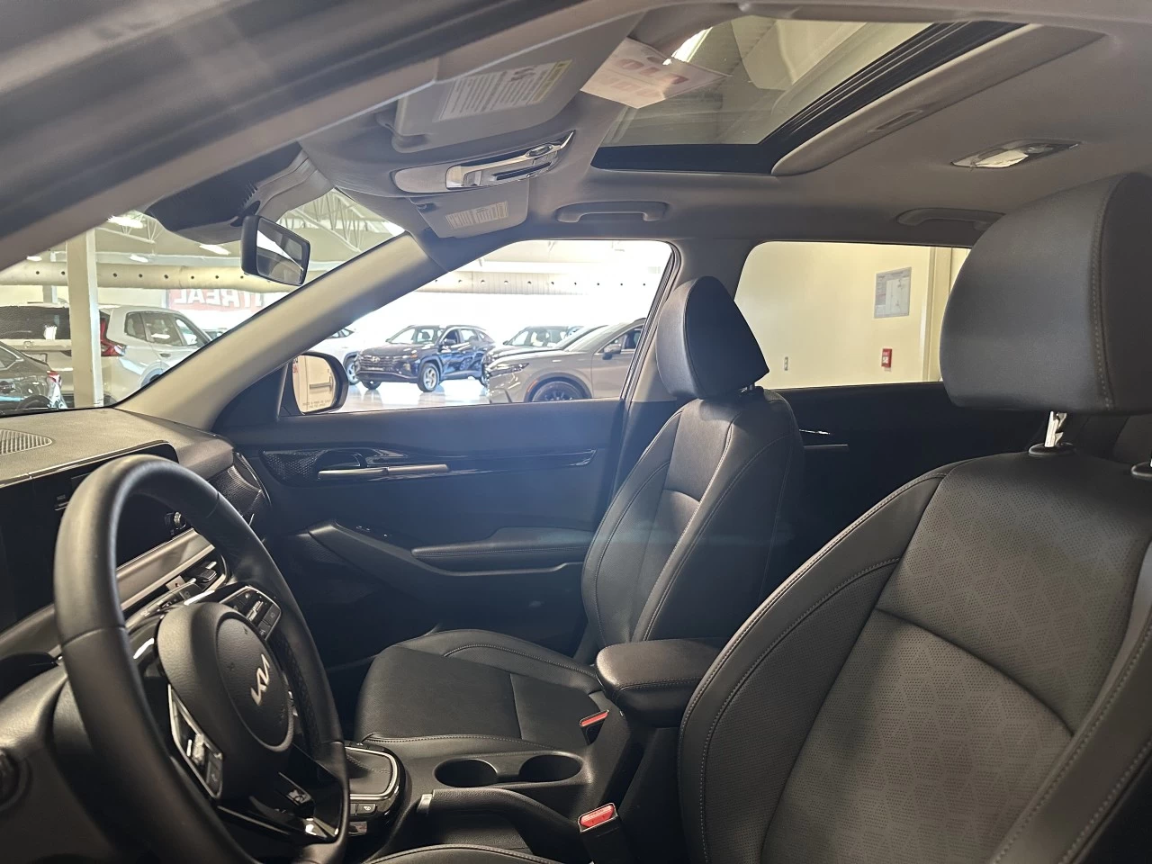 2025 Kia Seltos EX Main Image