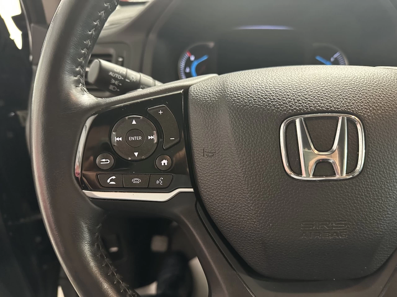 2022 Honda Pilot Touring 8-Passenger Main Image