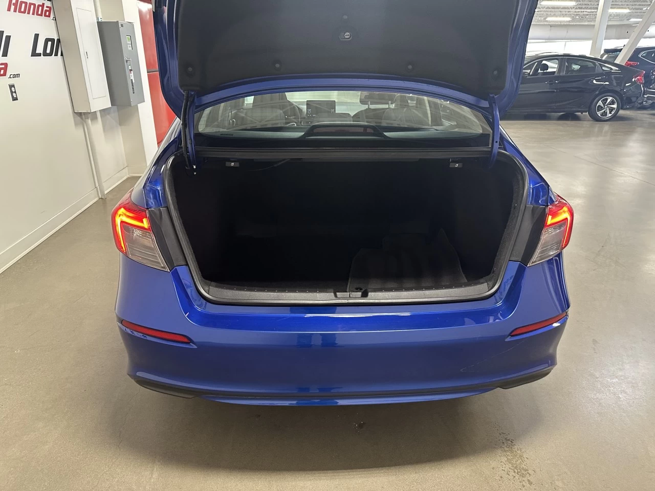 2022 Honda Civic EX Main Image