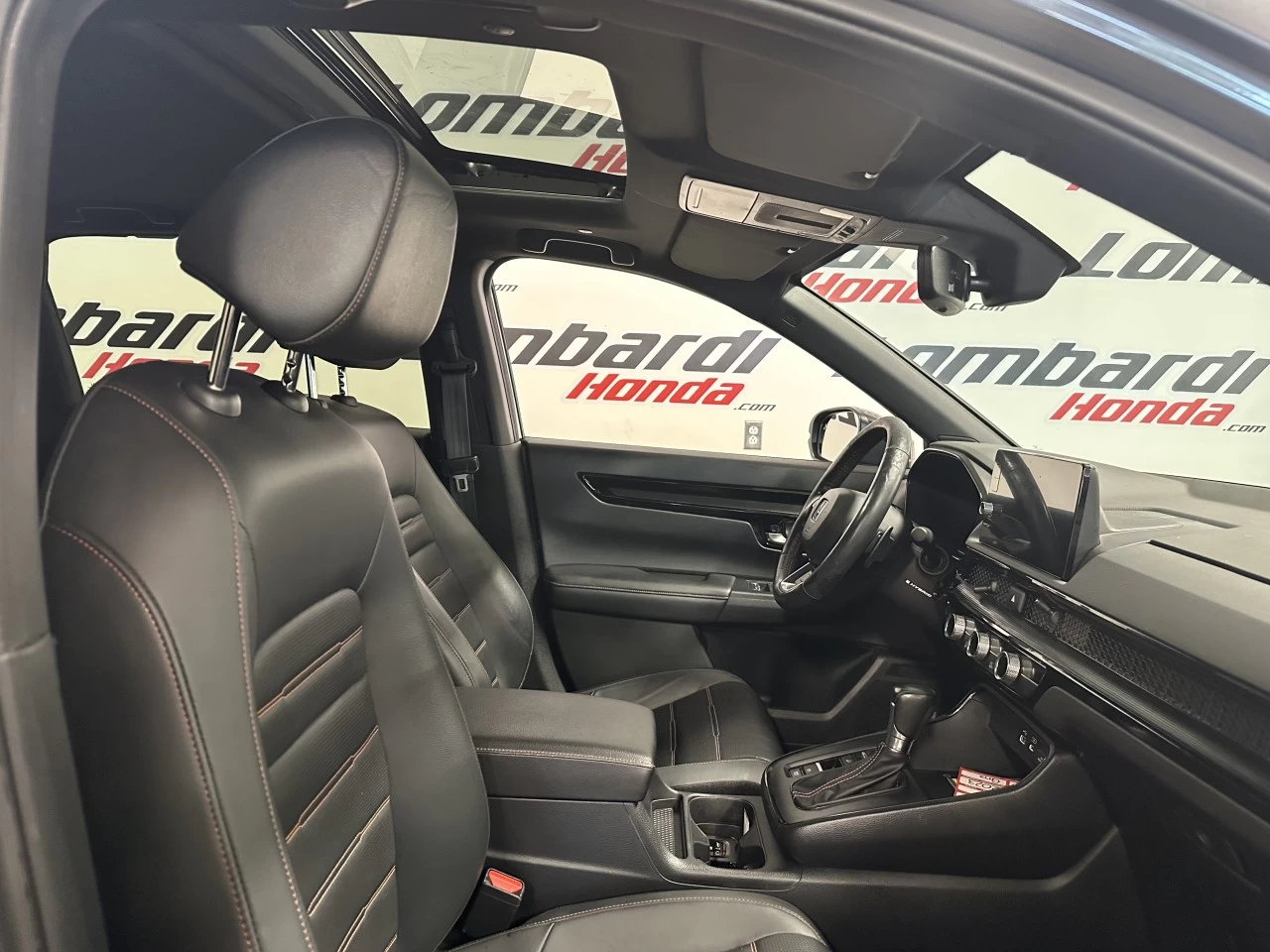 2023 Honda CR-V hybride Touring Main Image