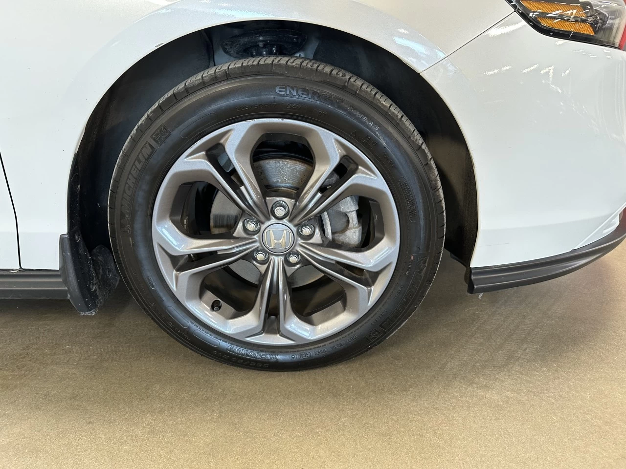 2023 Honda Accord
                                                    EX Image principale