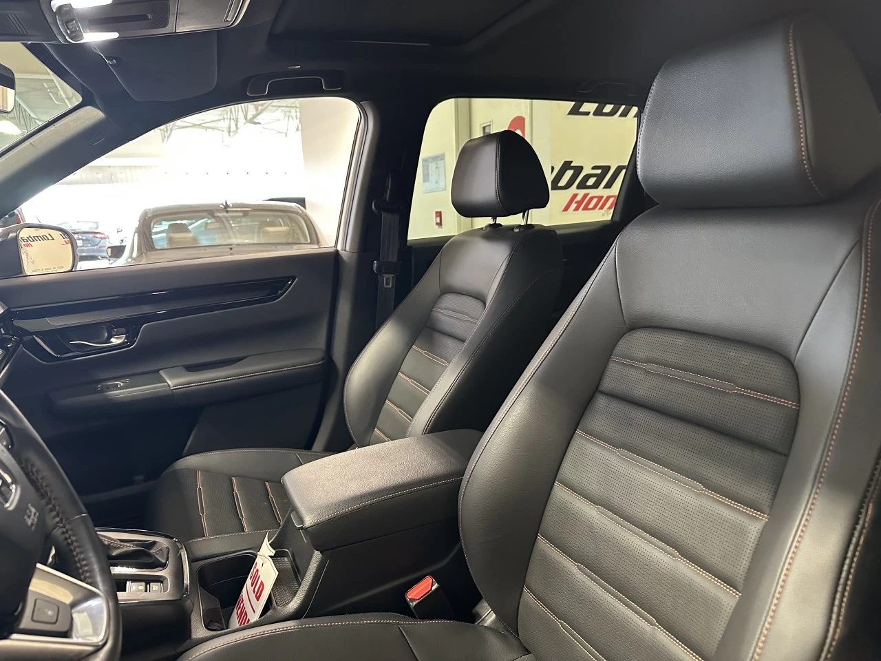 2024 Honda CR-V
                                                    Touring Image principale