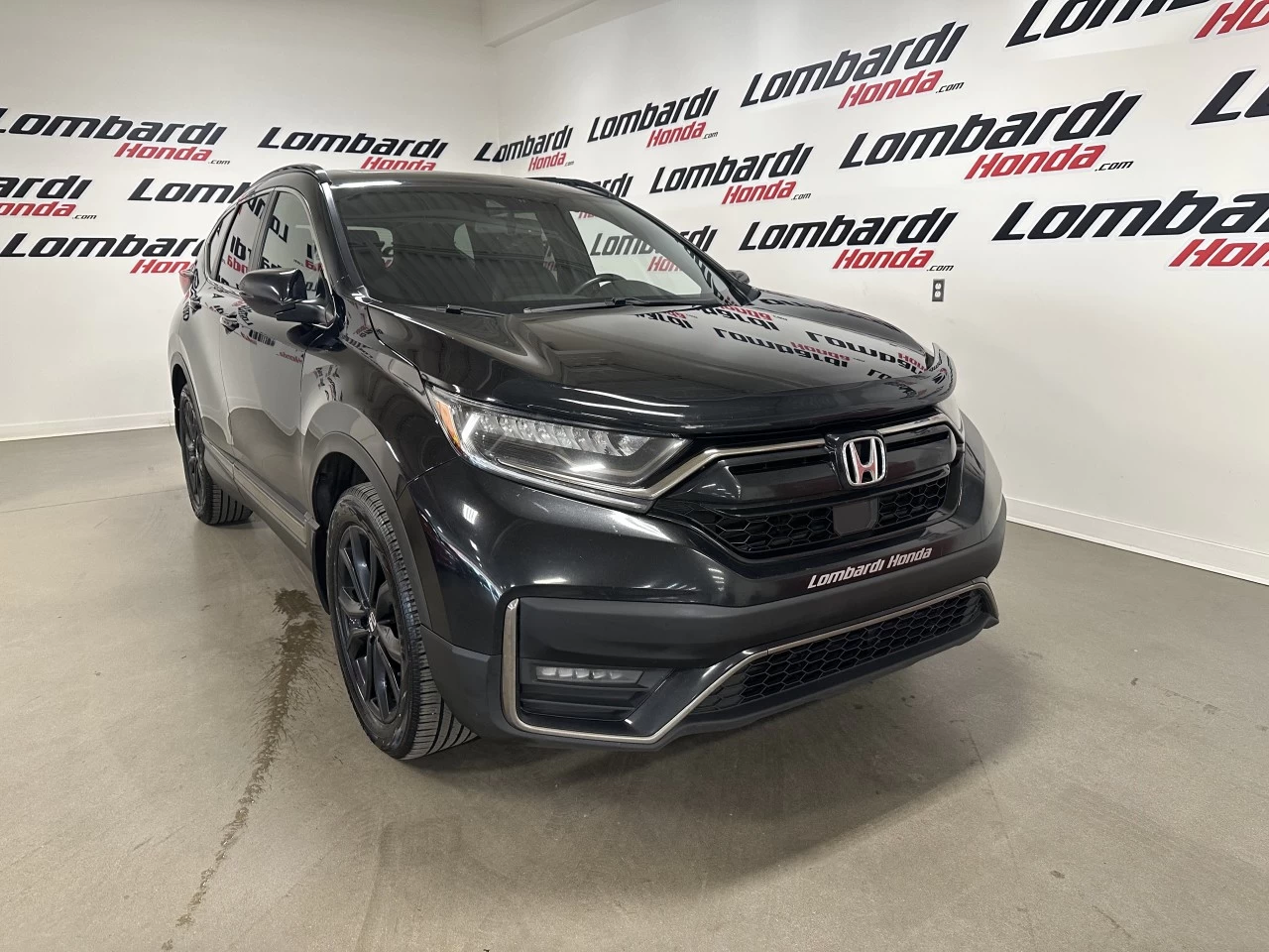 2021 Honda CR-V Touring/Black Edition https://www.lombardihonda.com/resize/b990ff35b810a3abc0cc817b2ca24889-1