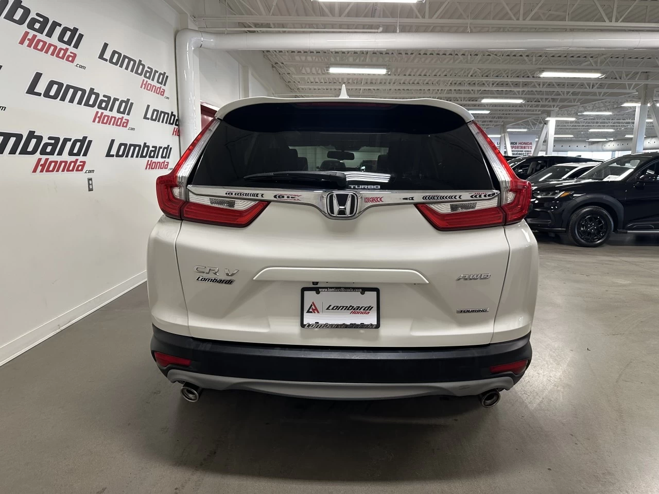 2018 Honda CR-V Touring Main Image