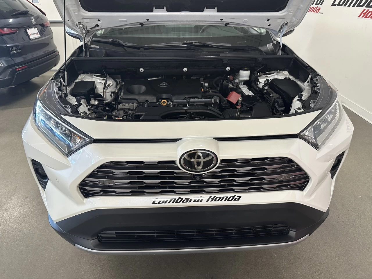 2021 Toyota RAV4
                                                    Limited Image principale