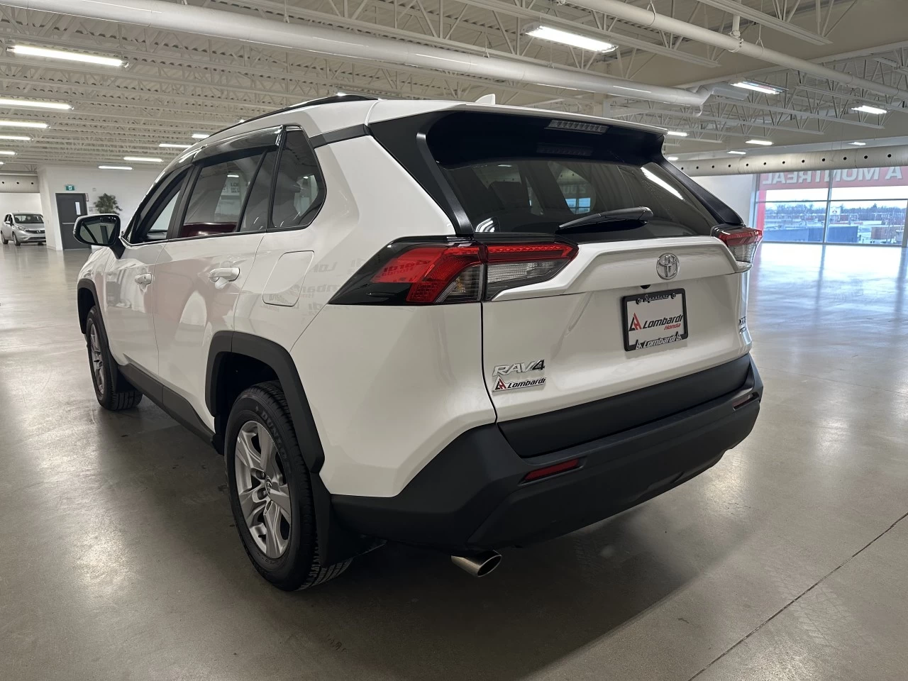 2022 Toyota RAV4 XLE Image principale