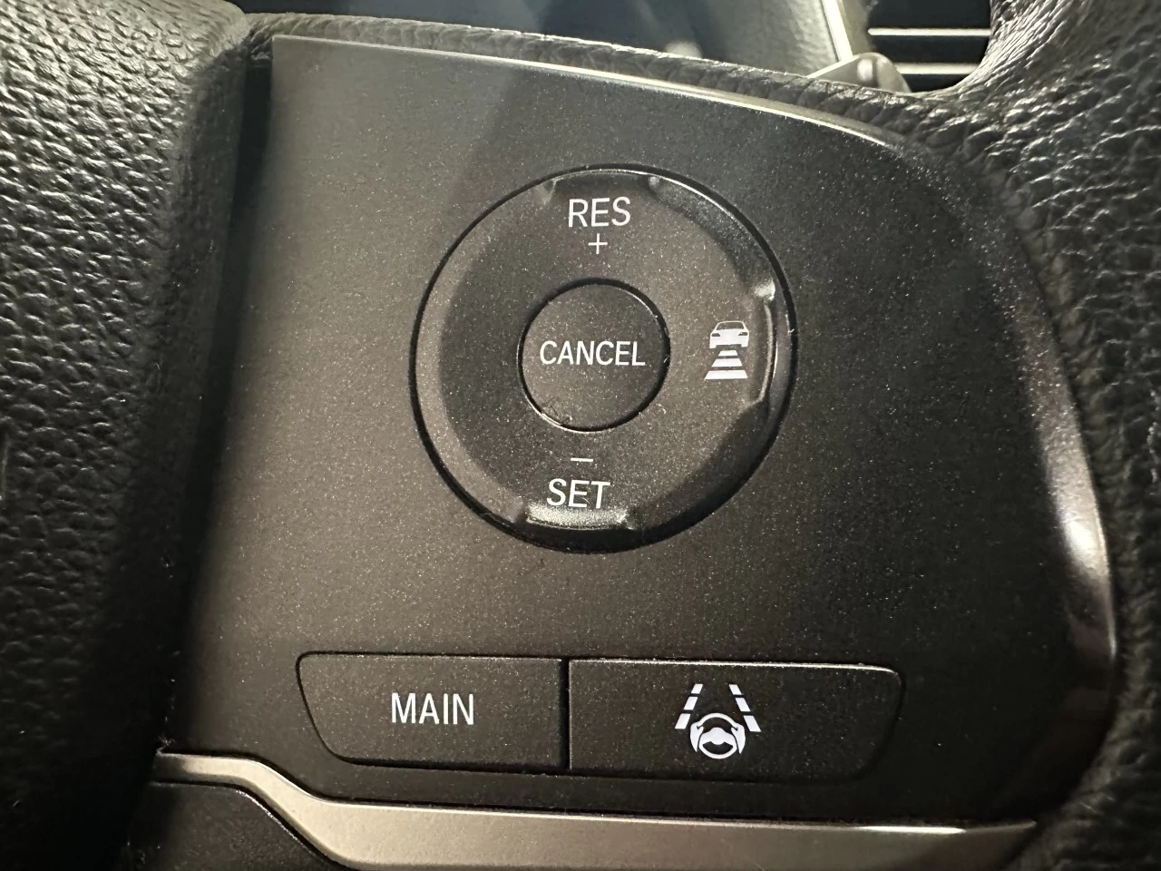 2019 Honda Pilot LX Main Image