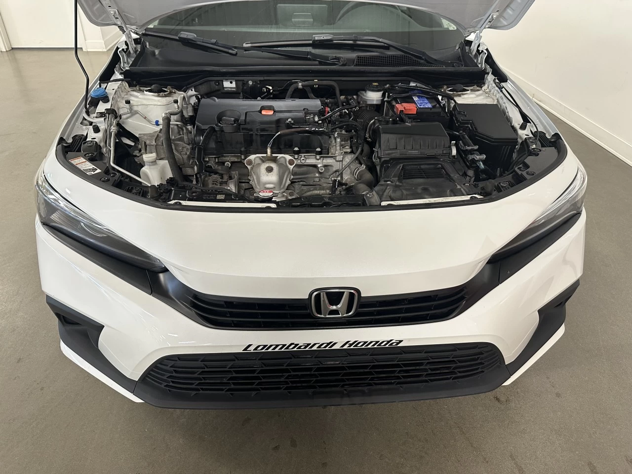 2022 Honda Civic LX Main Image