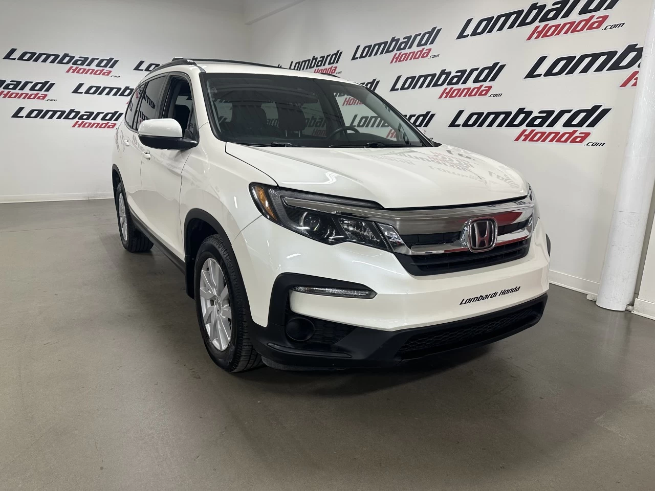 2019 Honda Pilot LX Main Image
