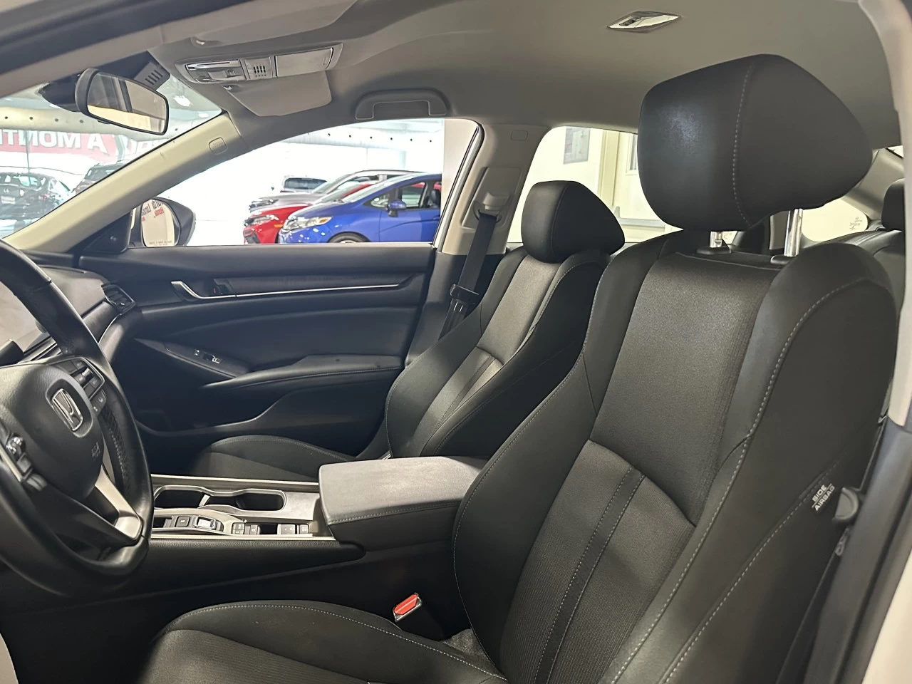 2020 Honda Accord
                                                    CVT Main Image