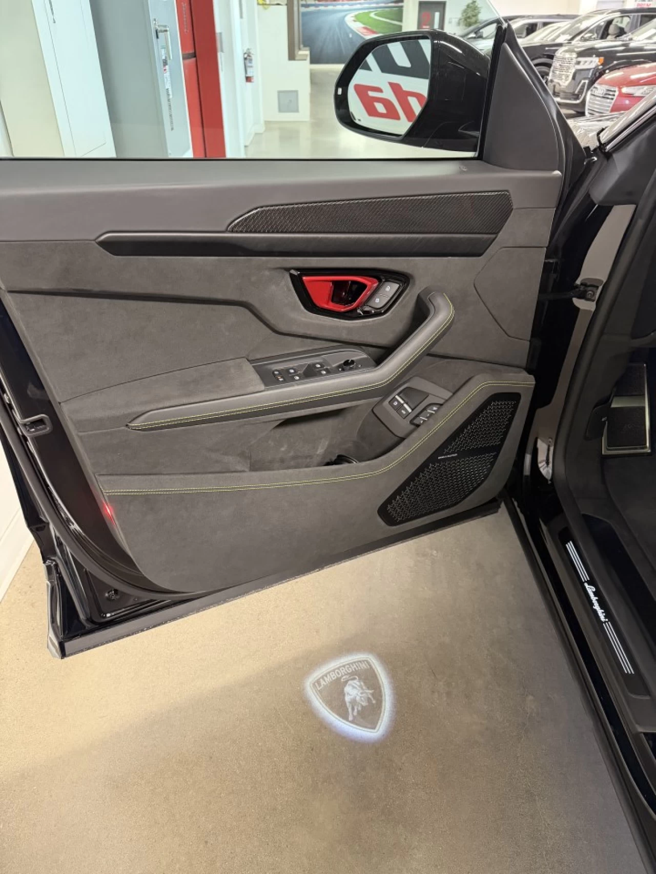 2026 Lamborghini Urus SE Image principale