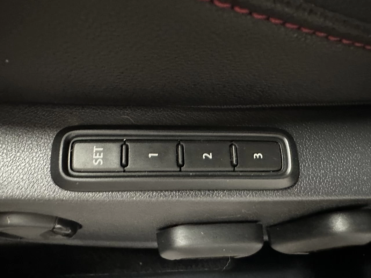 2023 Volkswagen Jetta
                                                    GLI Image principale
