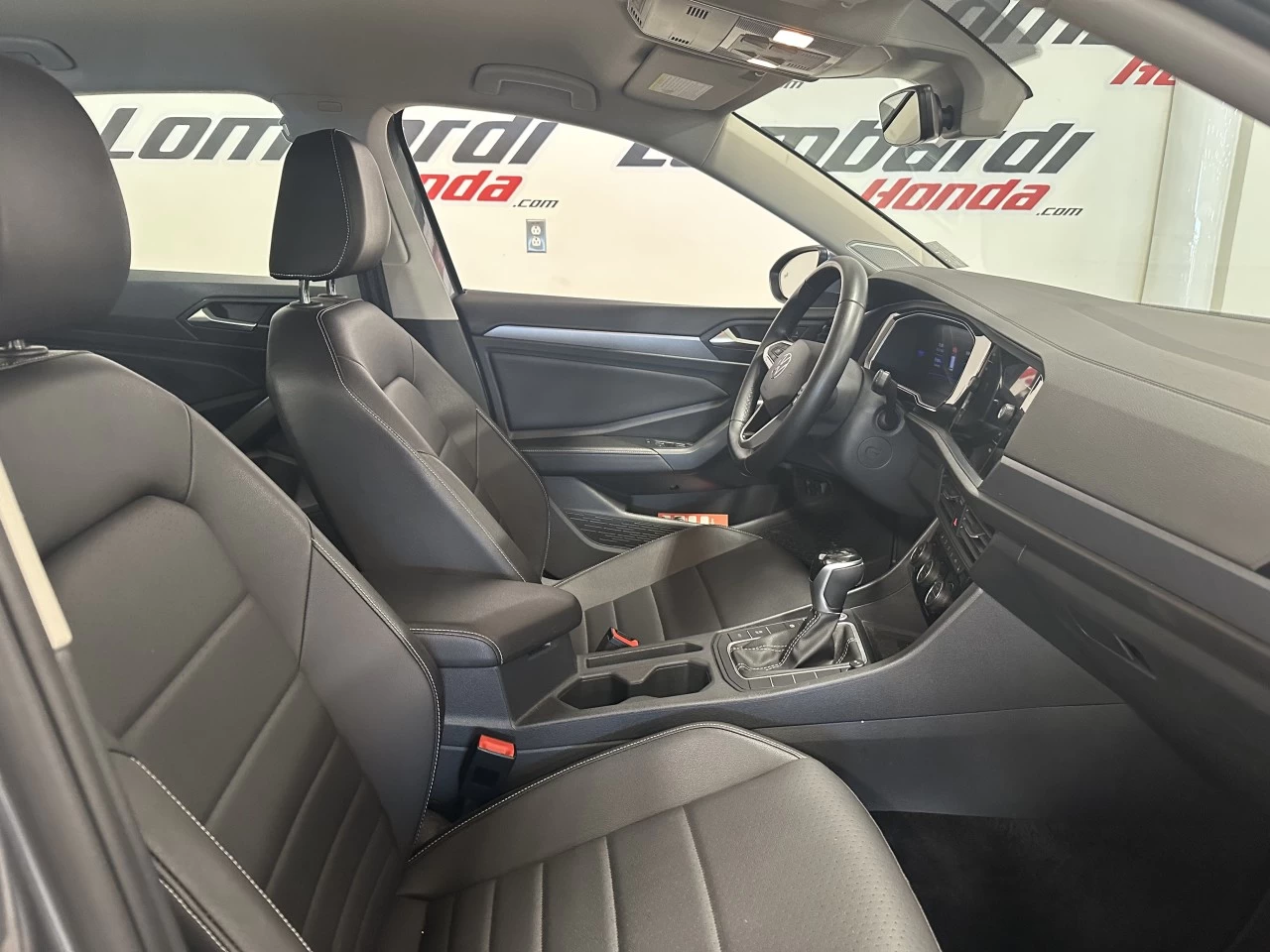 2024 Volkswagen Jetta Comfortline Main Image