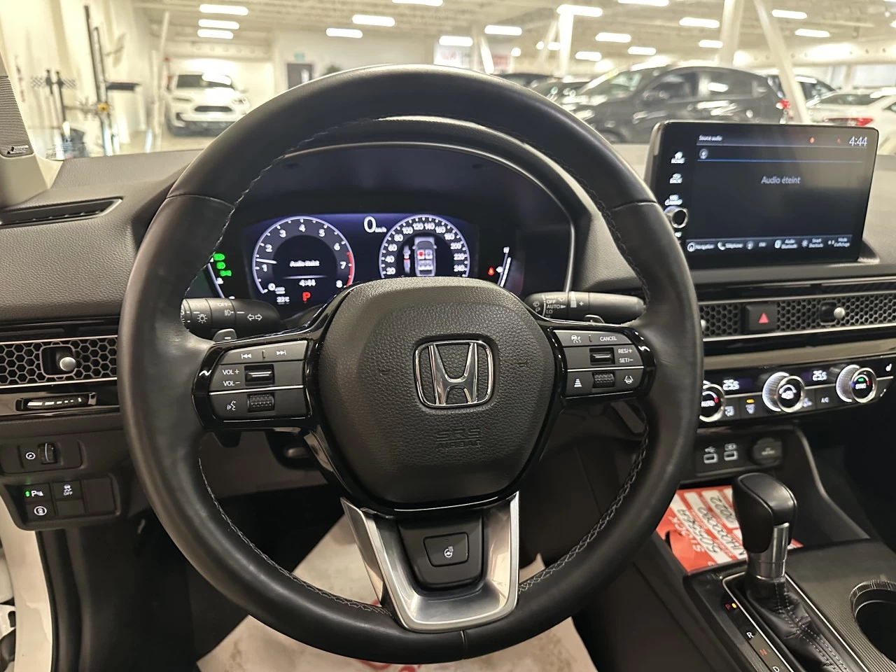 2022 Honda Civic
                                                    Touring Main Image