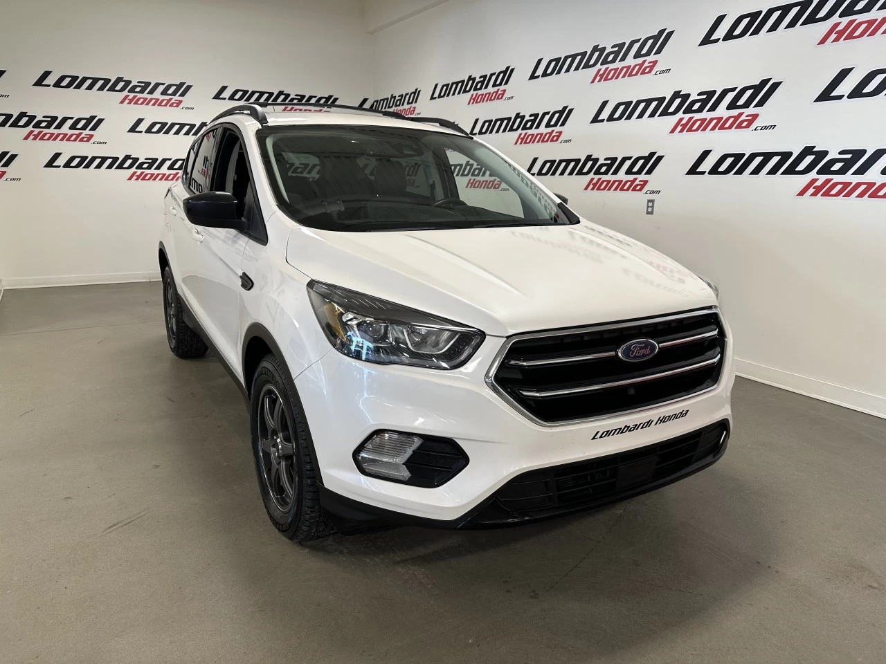 2018 Ford Escape SE Main Image