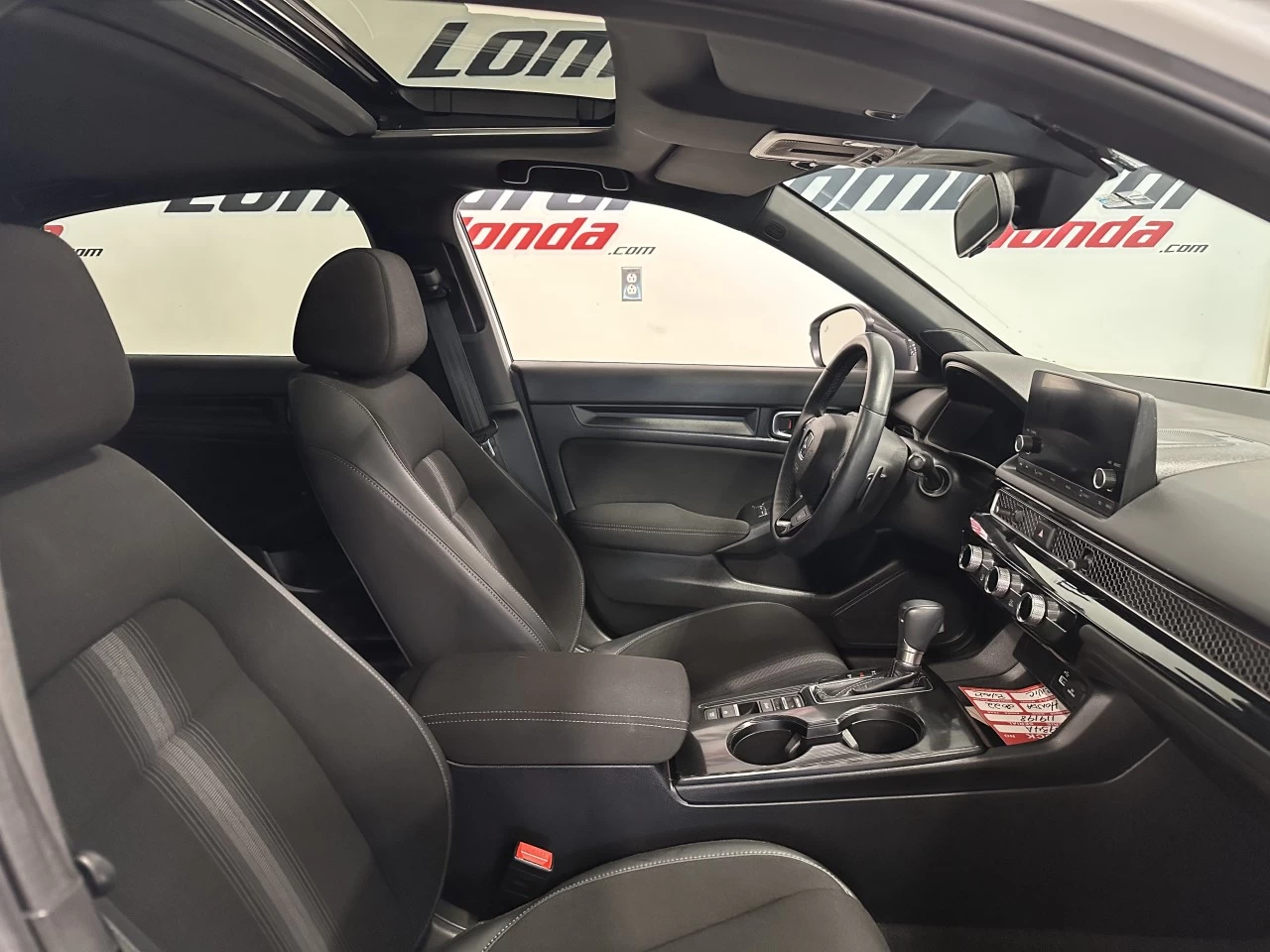 2022 Honda Civic
                                                    Sport Main Image