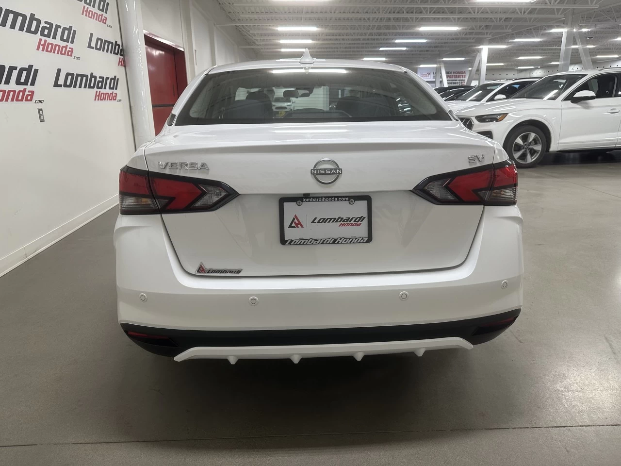 2023 Nissan Versa SV Main Image