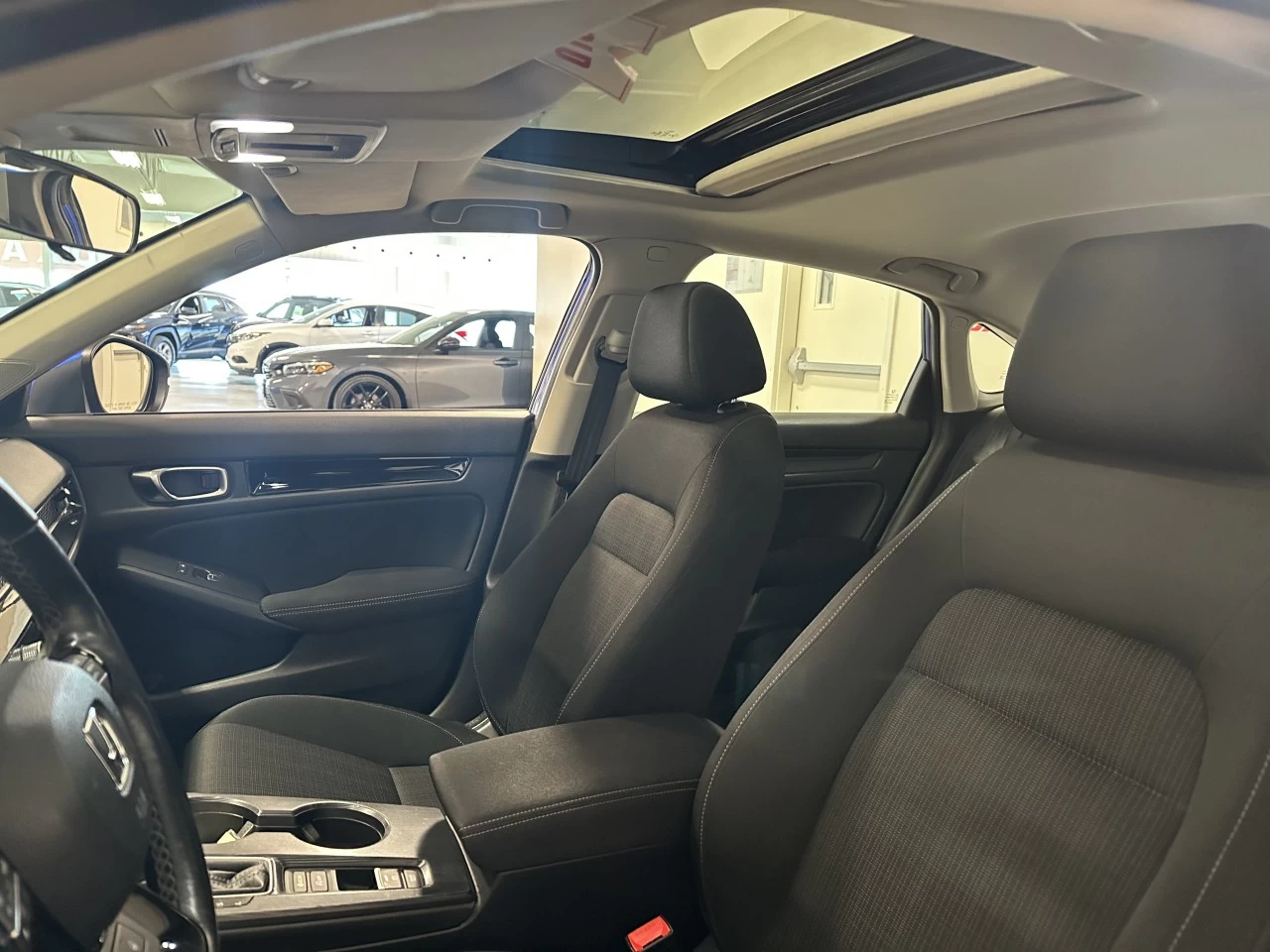 2022 Honda Civic EX Main Image