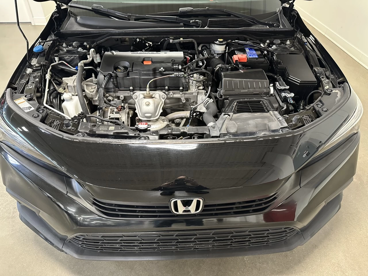 2022 Honda Civic LX Main Image