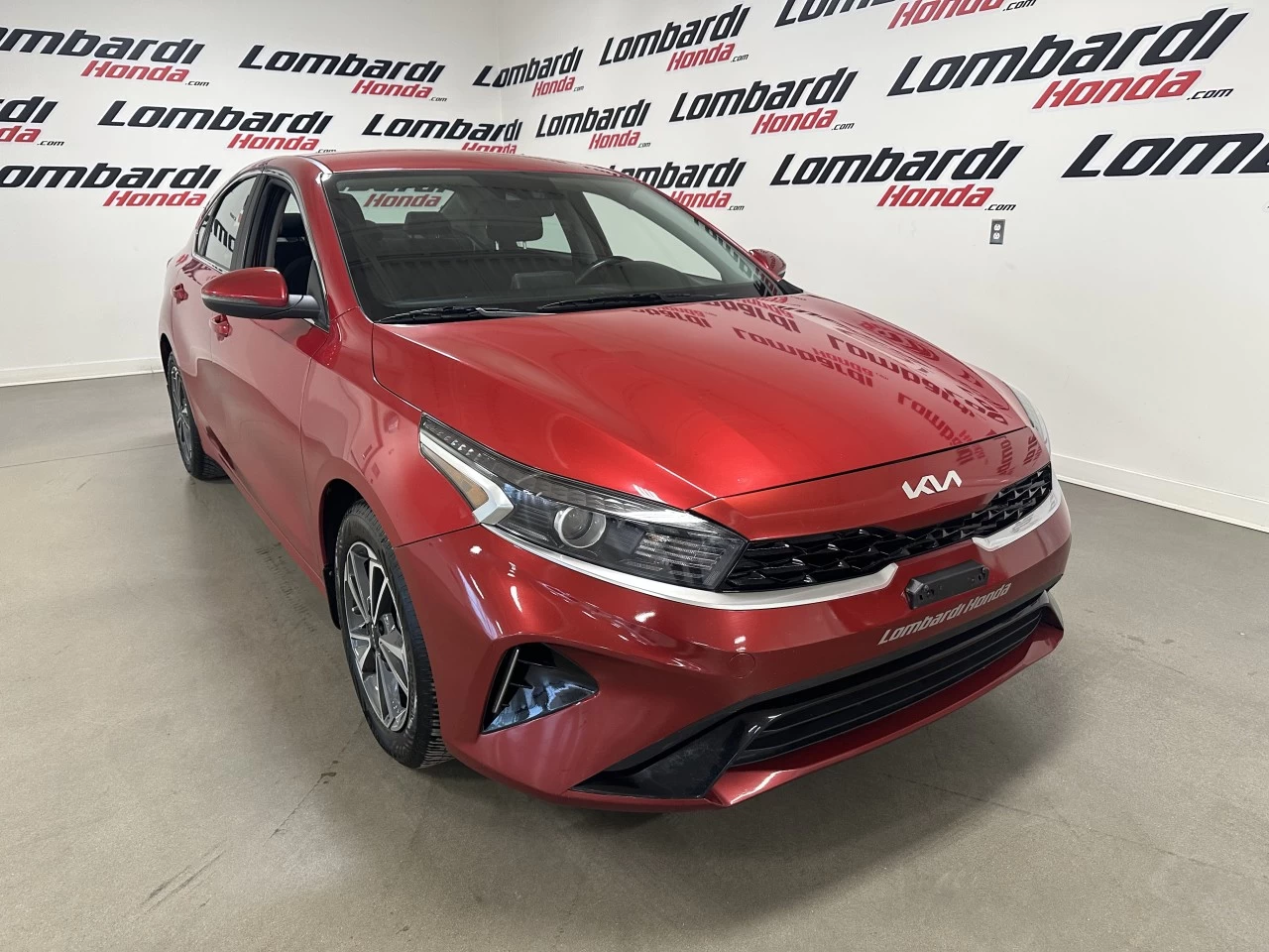 2023 Kia Forte EX Main Image