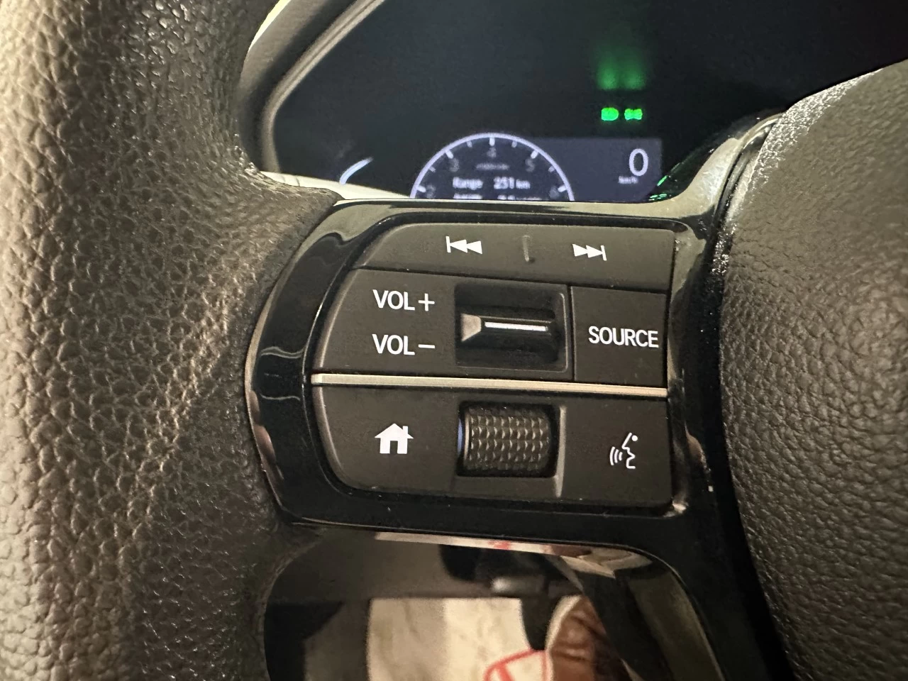 2022 Honda Civic LX Main Image