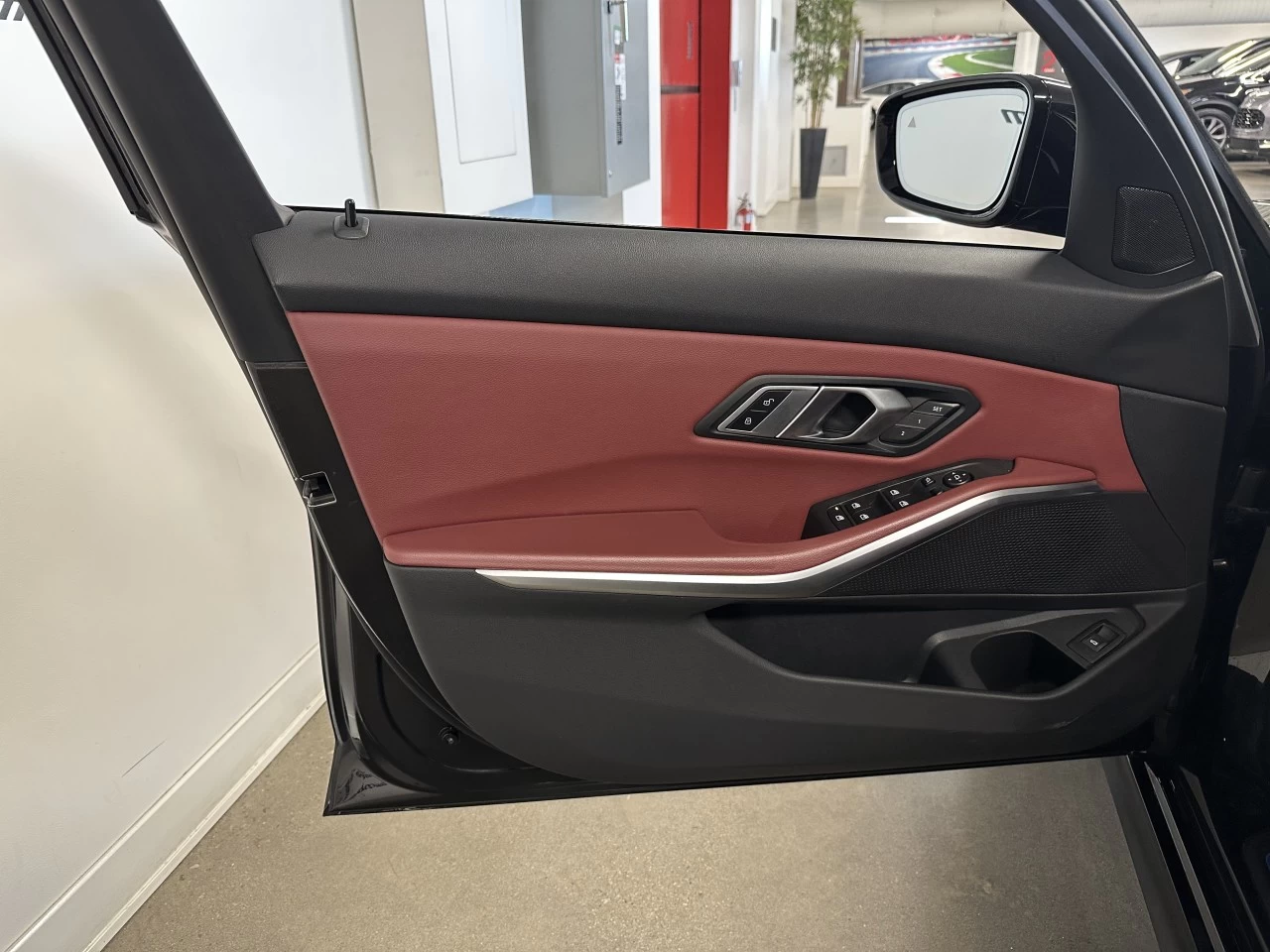 2023 BMW i3s
                                                    330i xDrive Main Image