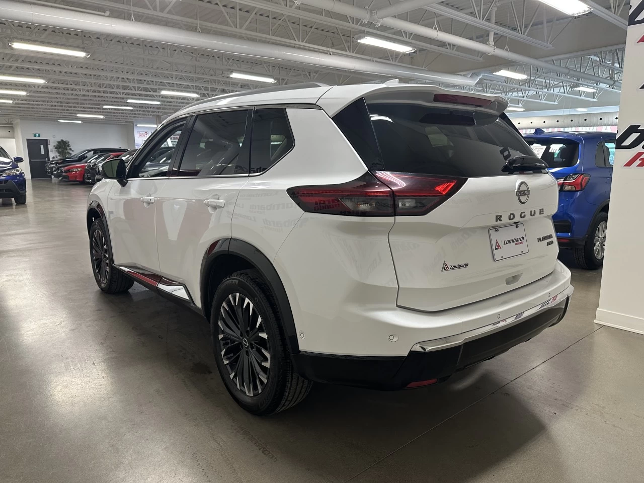 2024 Nissan Rogue Platinum Main Image