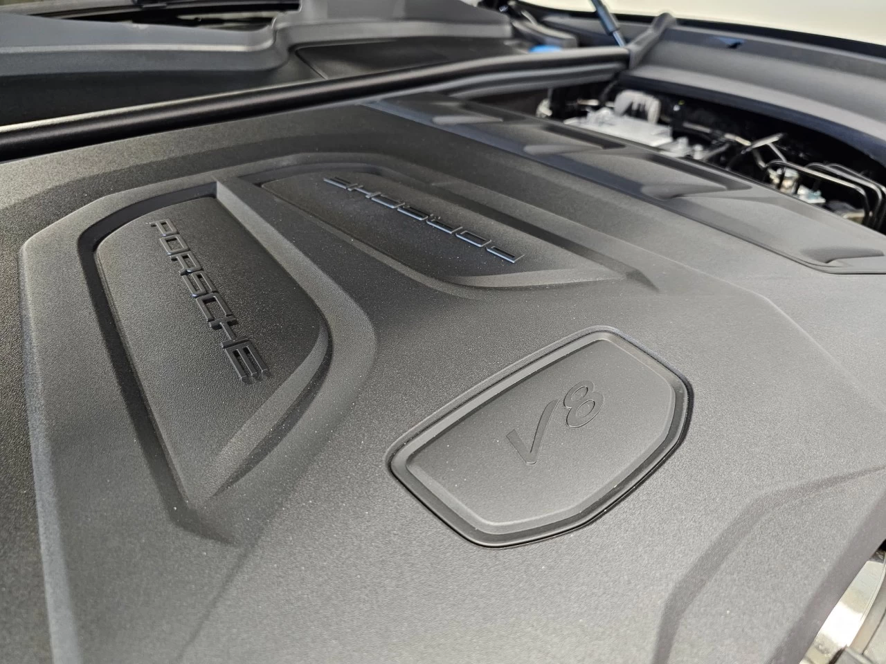 2026 Porsche Cayenne GTS Main Image