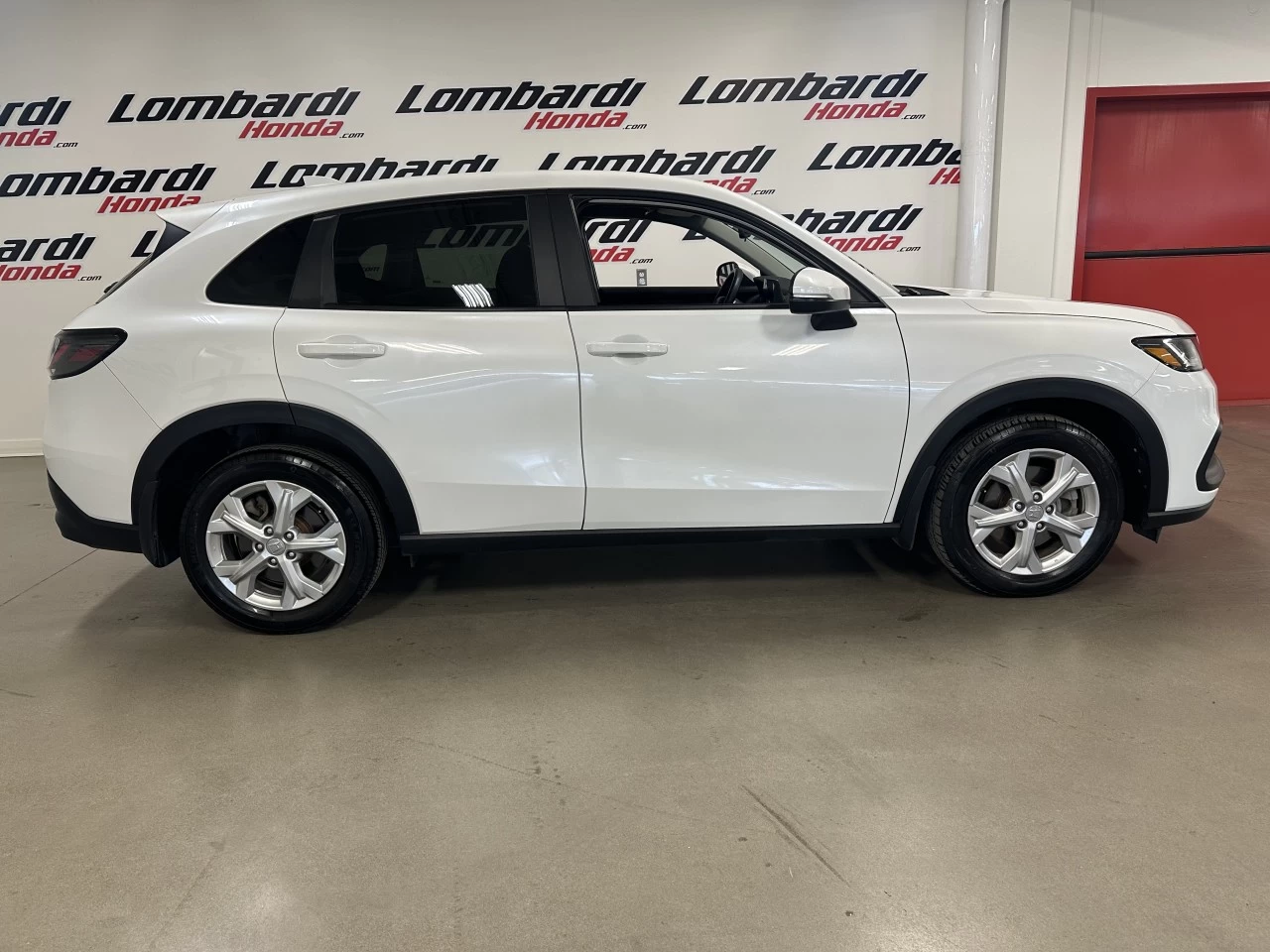 2024 Honda HR-V LX-B Main Image