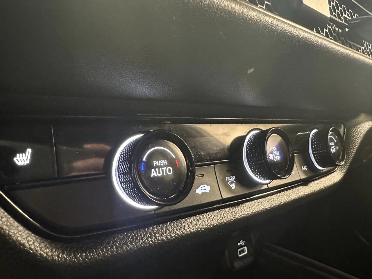 2024 Honda HR-V LX-B Main Image