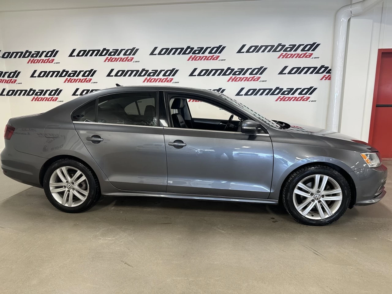 2016 Volkswagen Jetta Highline/Comfortline Main Image