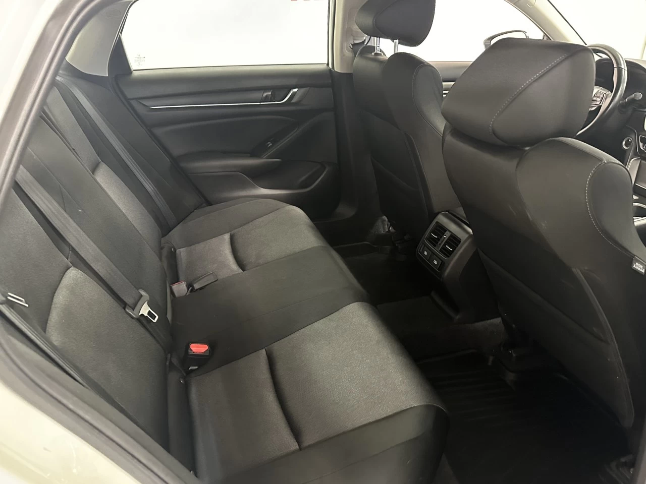 2020 Honda Accord
                                                    CVT Main Image