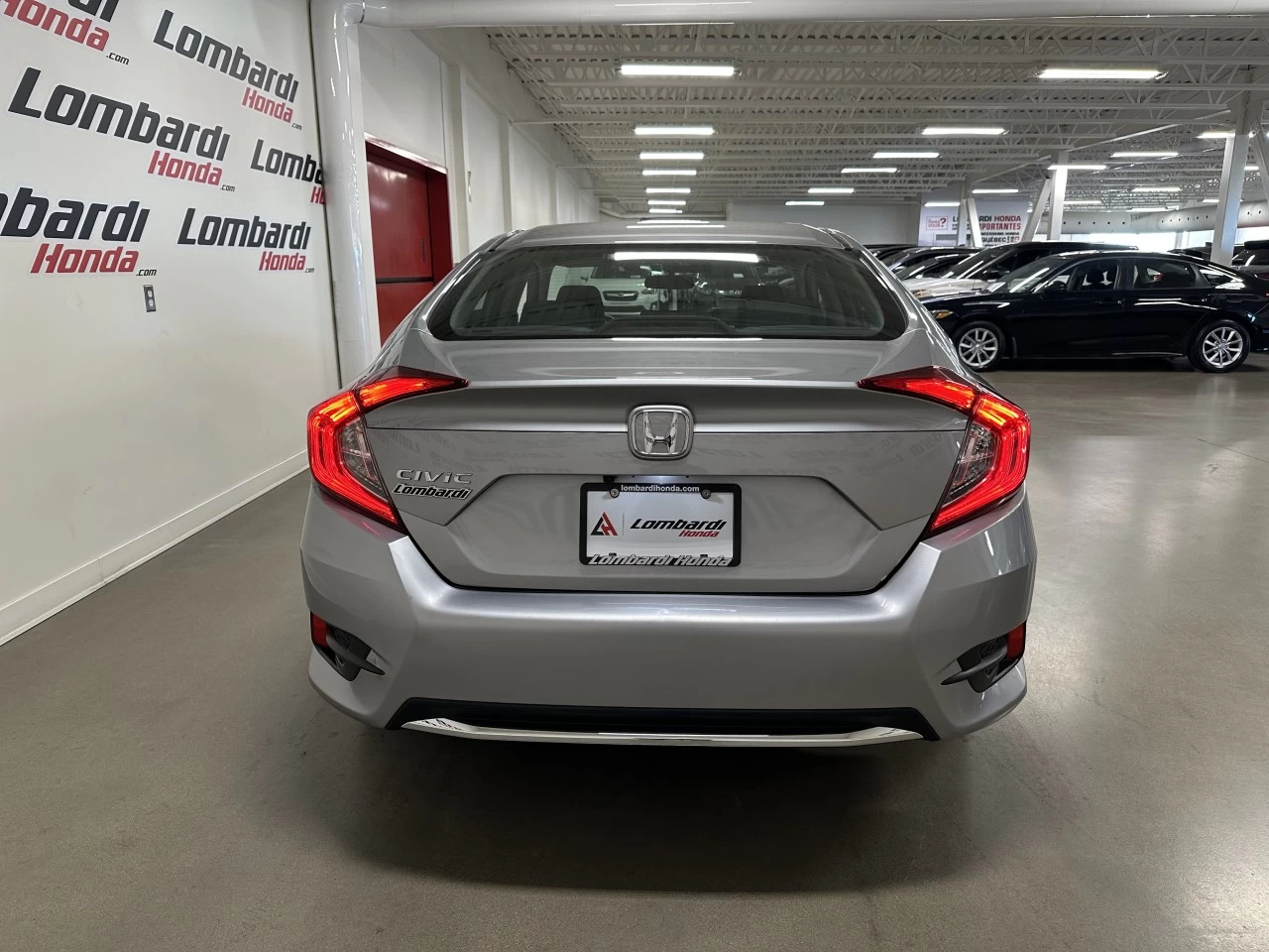 2021 Honda Civic LX Image principale