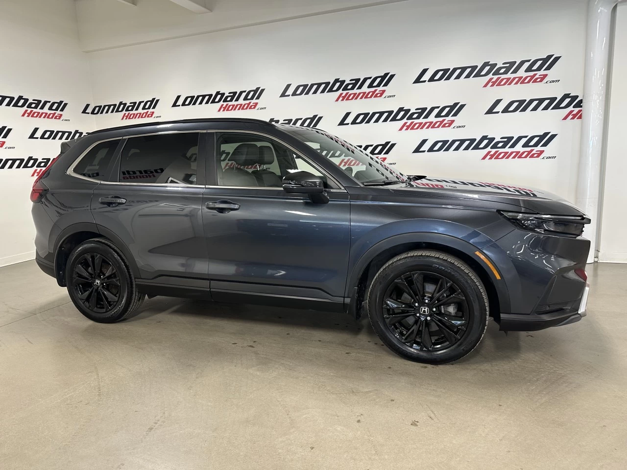 2023 Honda CR-V hybride Touring Main Image