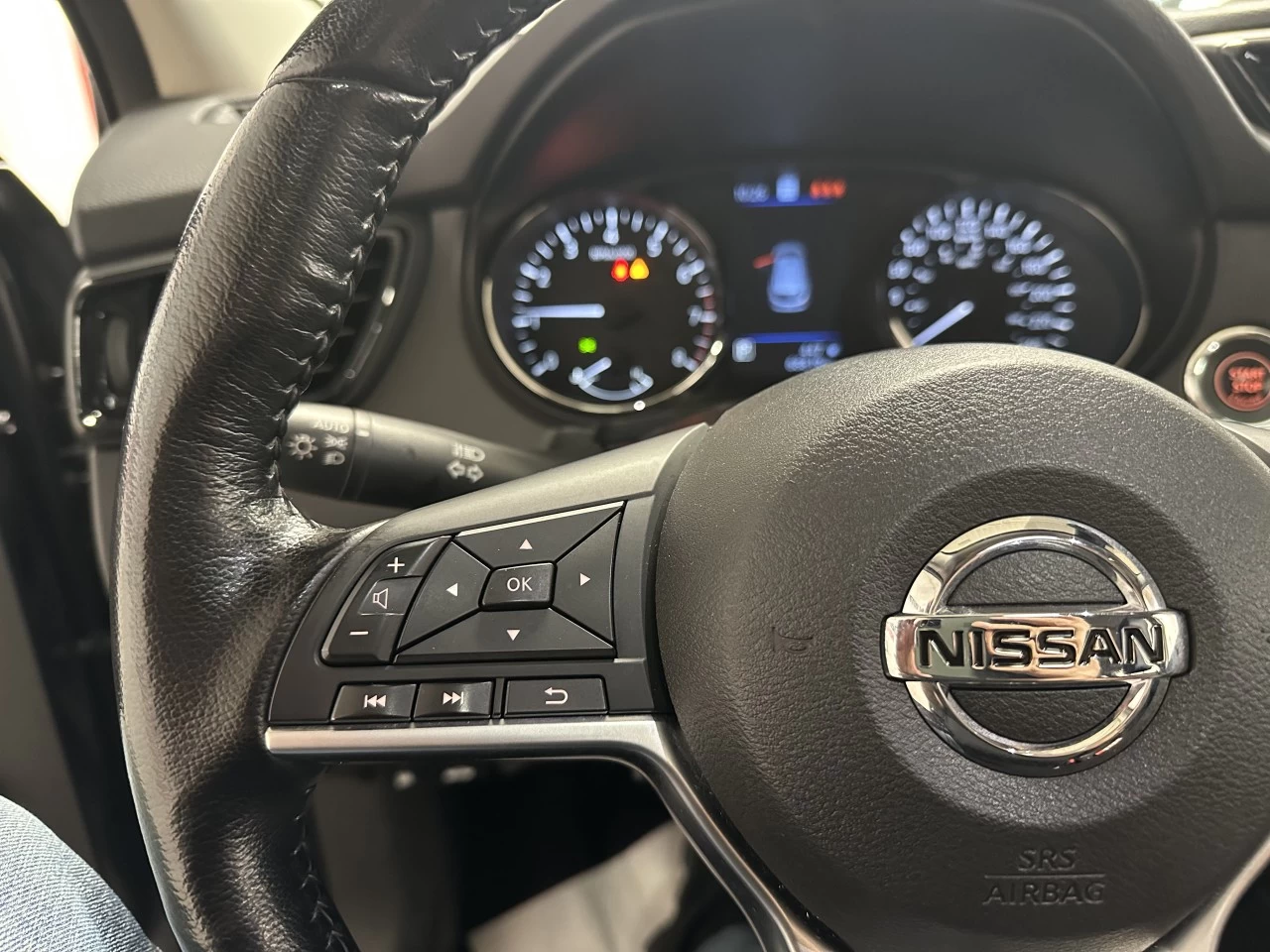 2023 Nissan Qashqai SL Main Image