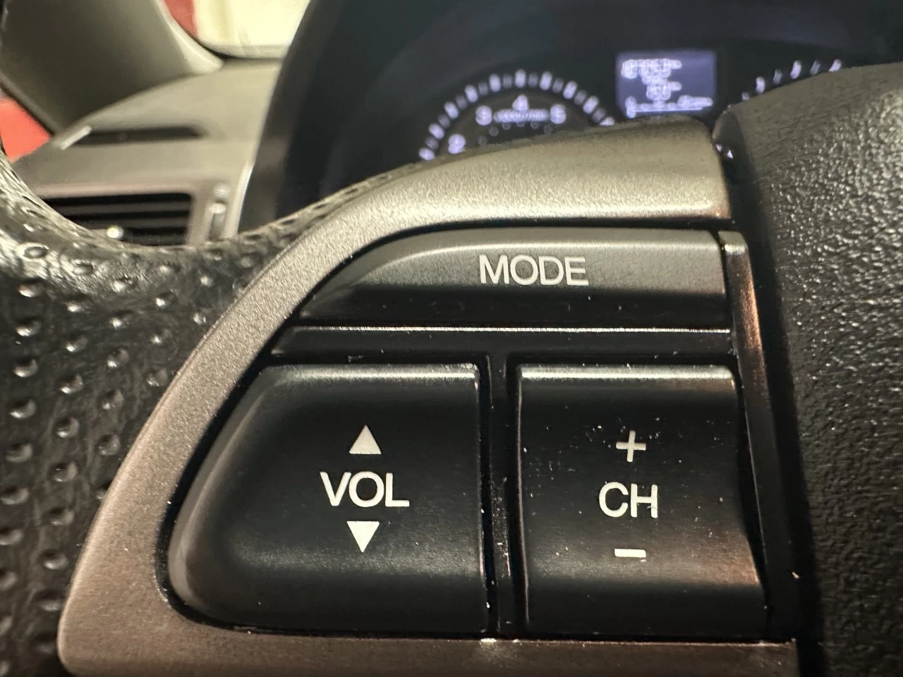 2016 Honda Odyssey SE Main Image