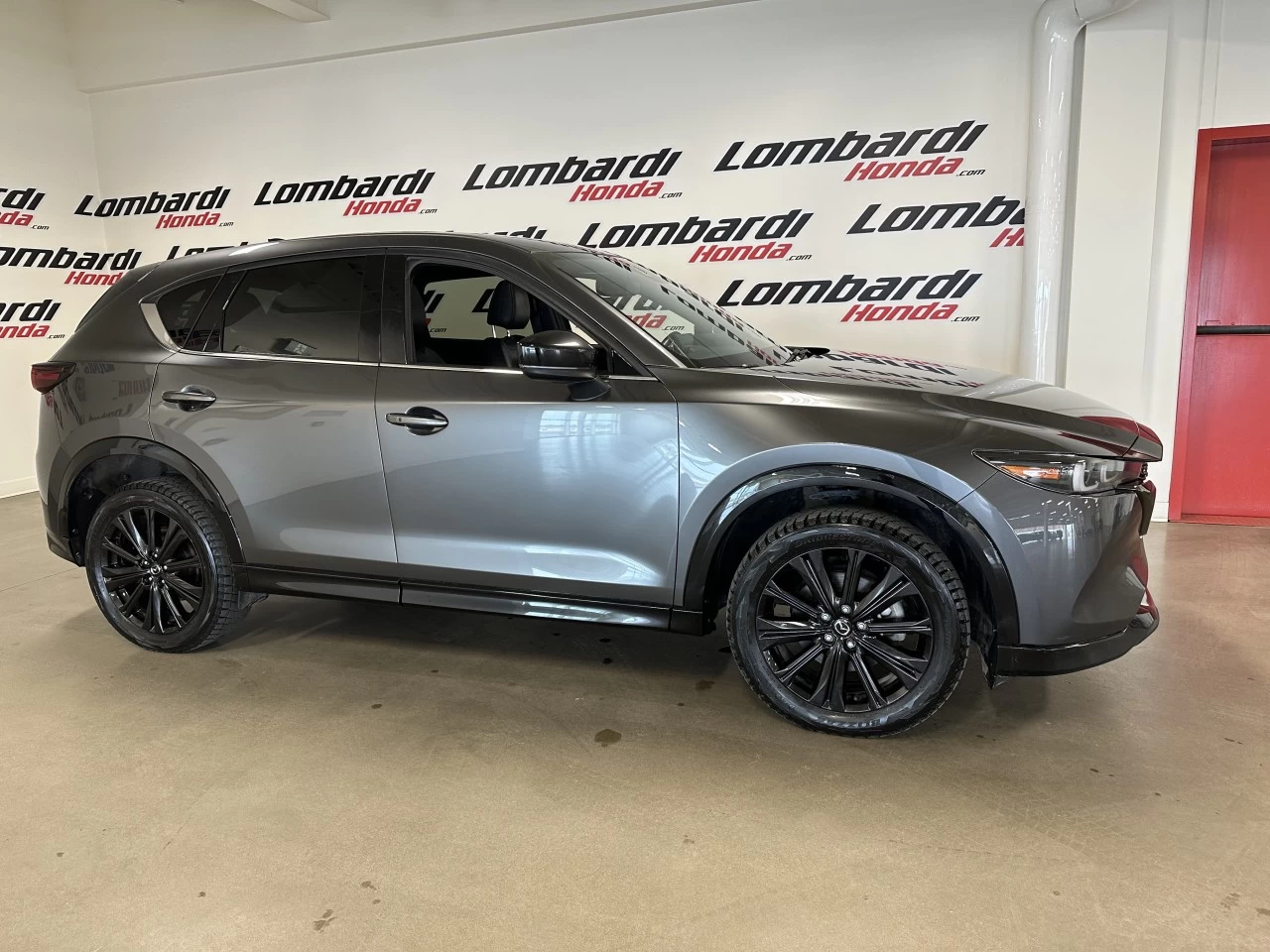 2022 Mazda CX-5
                                                    Sport Design w/Turbo Main Image