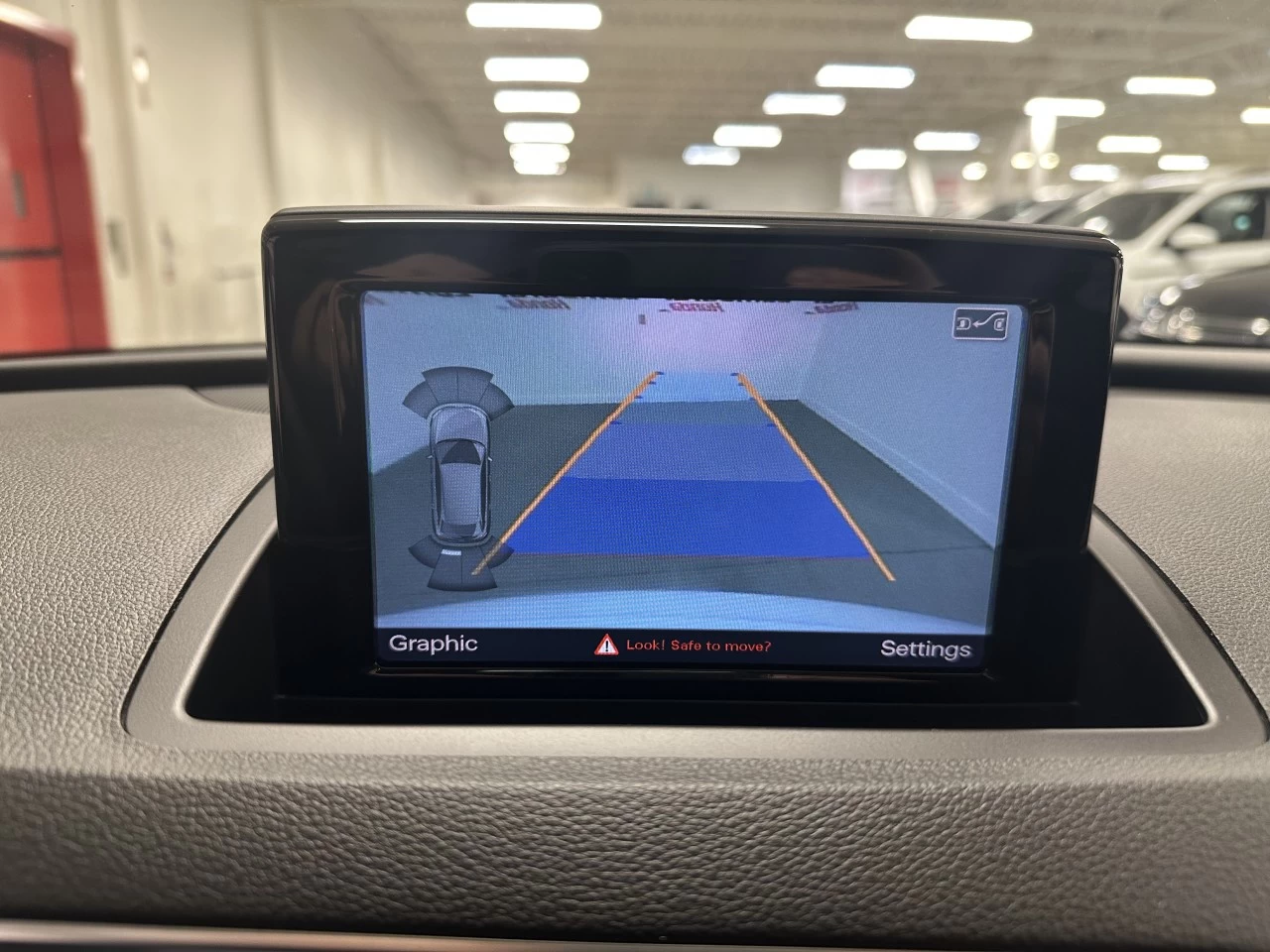 2018 Audi Q3 Progressiv Main Image