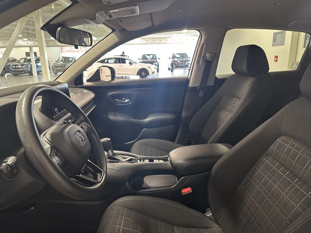 2024 Honda HR-V LX-B Main Image