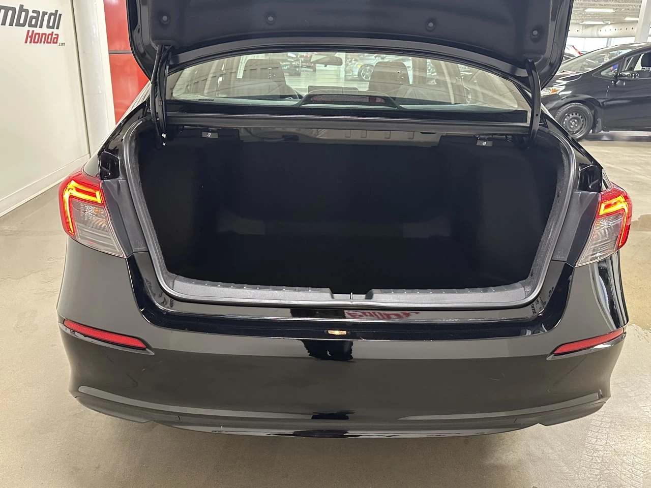 2024 Honda Civic
                                                    EX Main Image