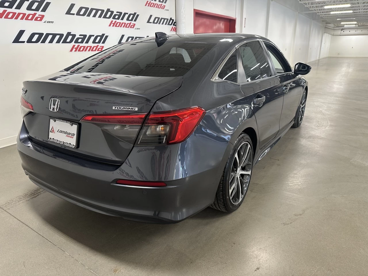 2022 Honda Civic Touring Main Image