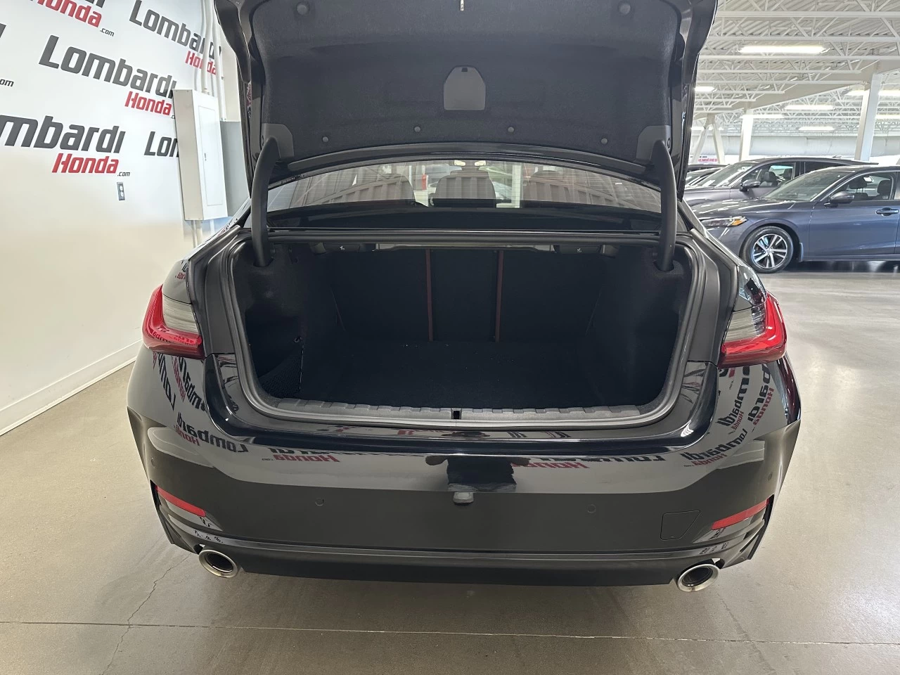 2023 BMW i3s
                                                    330i xDrive Main Image