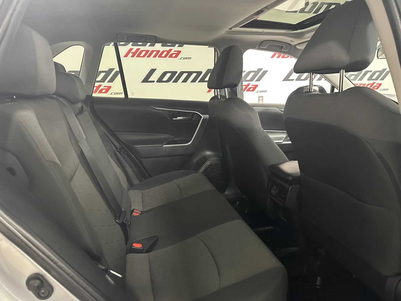 2023 Toyota RAV4 XLE Main Image