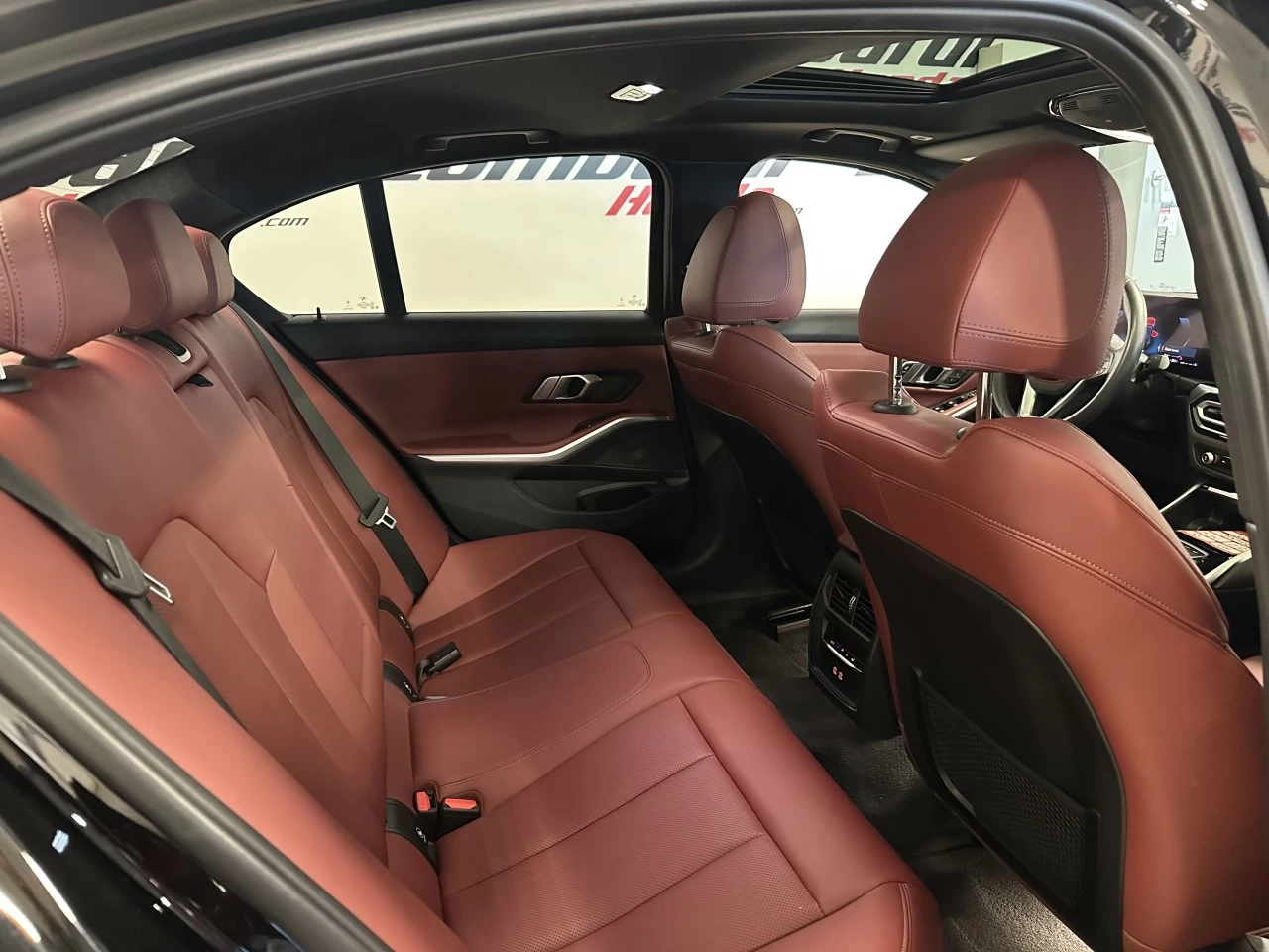 2023 BMW i3s
                                                    330i xDrive Main Image