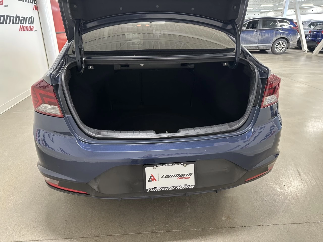 2019 Hyundai Elantra Preferred Main Image