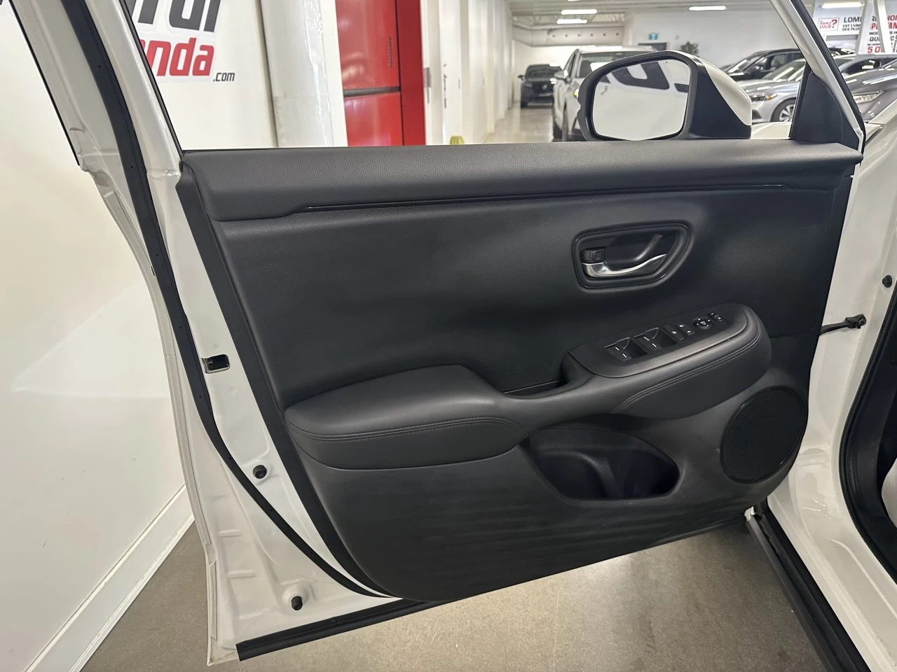 2025 Honda HR-V LX Main Image